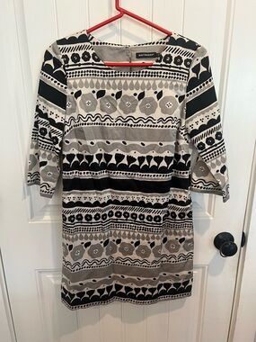 Marimekko Black and Gray Graphic Print Long Sleeve Shift Dress
